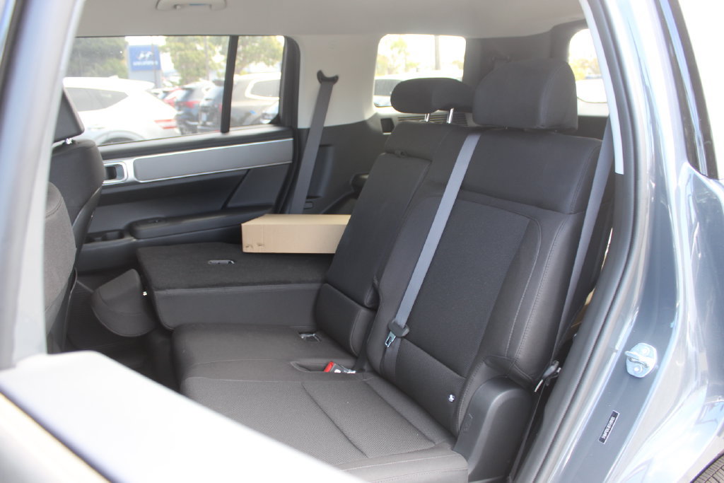 New 2026 Hyundai Santa Fe SE AWD/4WD image 15