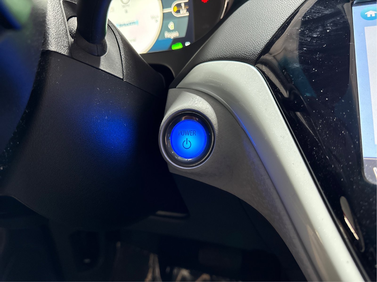 Used 2021 Chevrolet Bolt LT FWD image 33