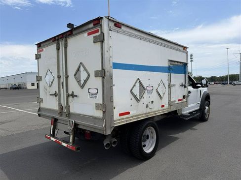Used 2019 Ford F550 4x4 Regular Cab Super Duty image 6