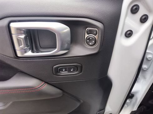 New 2026 Jeep Wrangler Unlimited Rubicon image 13