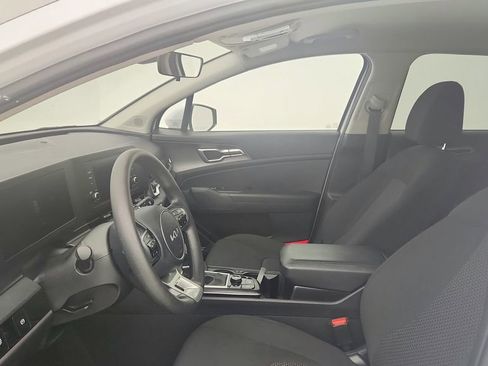 Used 2025 Kia Sportage LX image 15