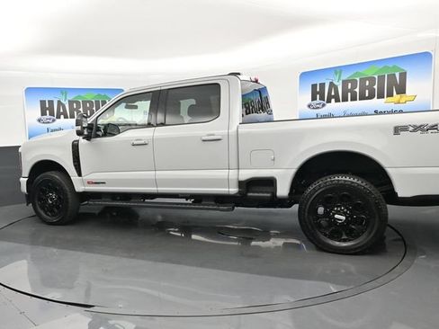New 2026 Ford F250 Lariat w/ Black Appearance Package AWD/4WD image 3