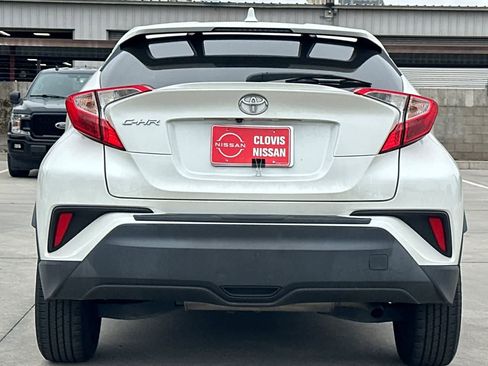 Used 2019 Toyota C-HR LE FWD image 8