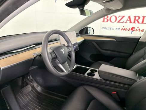 Used 2024 Tesla Model Y Long Range AWD/4WD image 12