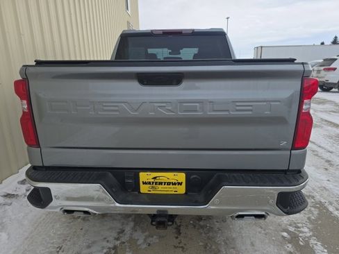 Used 2023 Chevrolet Silverado 1500 LTZ w/ Z71 Off-Road Package image 6