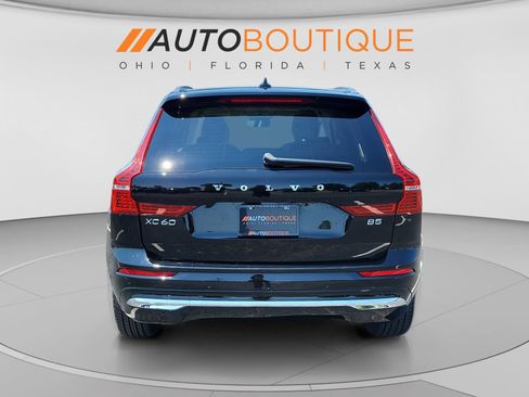Used 2023 Volvo XC60 B5 Plus FWD image 4