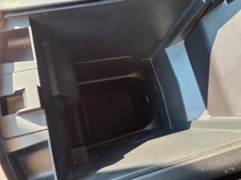 Used 2024 Ford Edge SEL w/ Convenience Package image 17