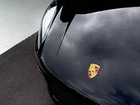 New 2026 Porsche Macan image 38