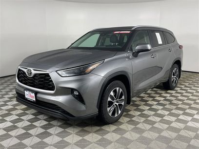 Used 2025 Toyota Highlander XLE