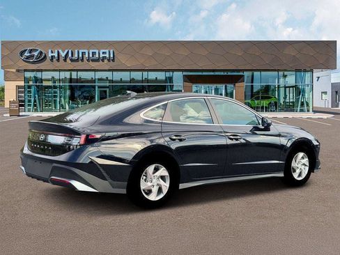 New 2026 Hyundai Sonata SE FWD image 8