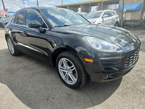 Used 2016 Porsche Macan S image 1