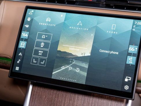 Used 2024 Land Rover Range Rover Long Wheelbase SE image 22