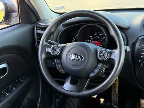 Used 2019 Kia Soul + FWD image 14