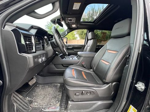 Used 2024 GMC Sierra 2500 AT4 w/ AT4 Preferred Package AWD/4WD image 10