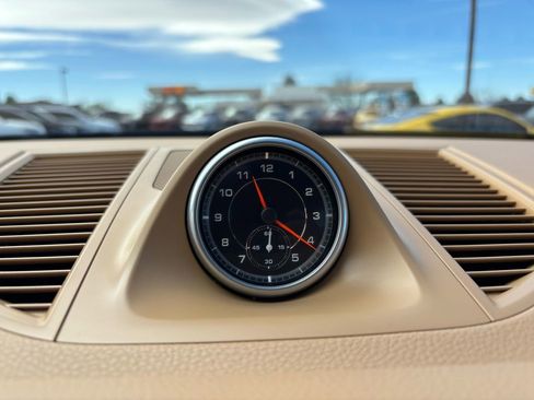 Used 2016 Porsche Macan S AWD/4WD image 34