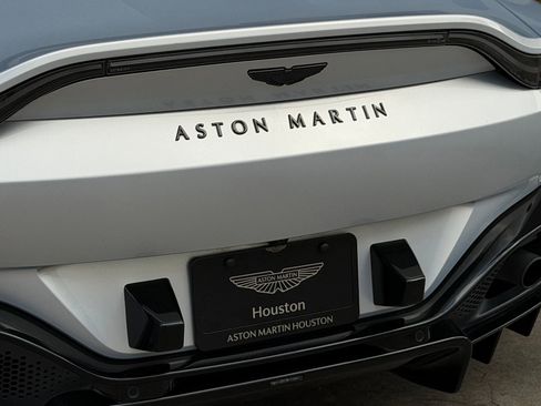 Used 2022 Aston Martin V8 Vantage Roadster image 12