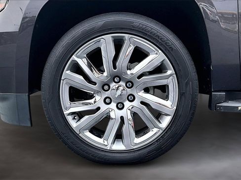 Used 2017 Chevrolet Tahoe LT image 9