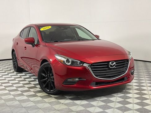 Used 2018 MAZDA MAZDA3 Touring FWD image 2