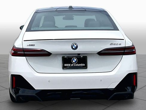 New 2027 BMW 550e xDrive AWD/4WD image 4
