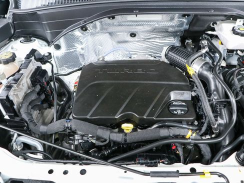 Used 2023 Chevrolet TrailBlazer LT w/ Convenience Package FWD image 29