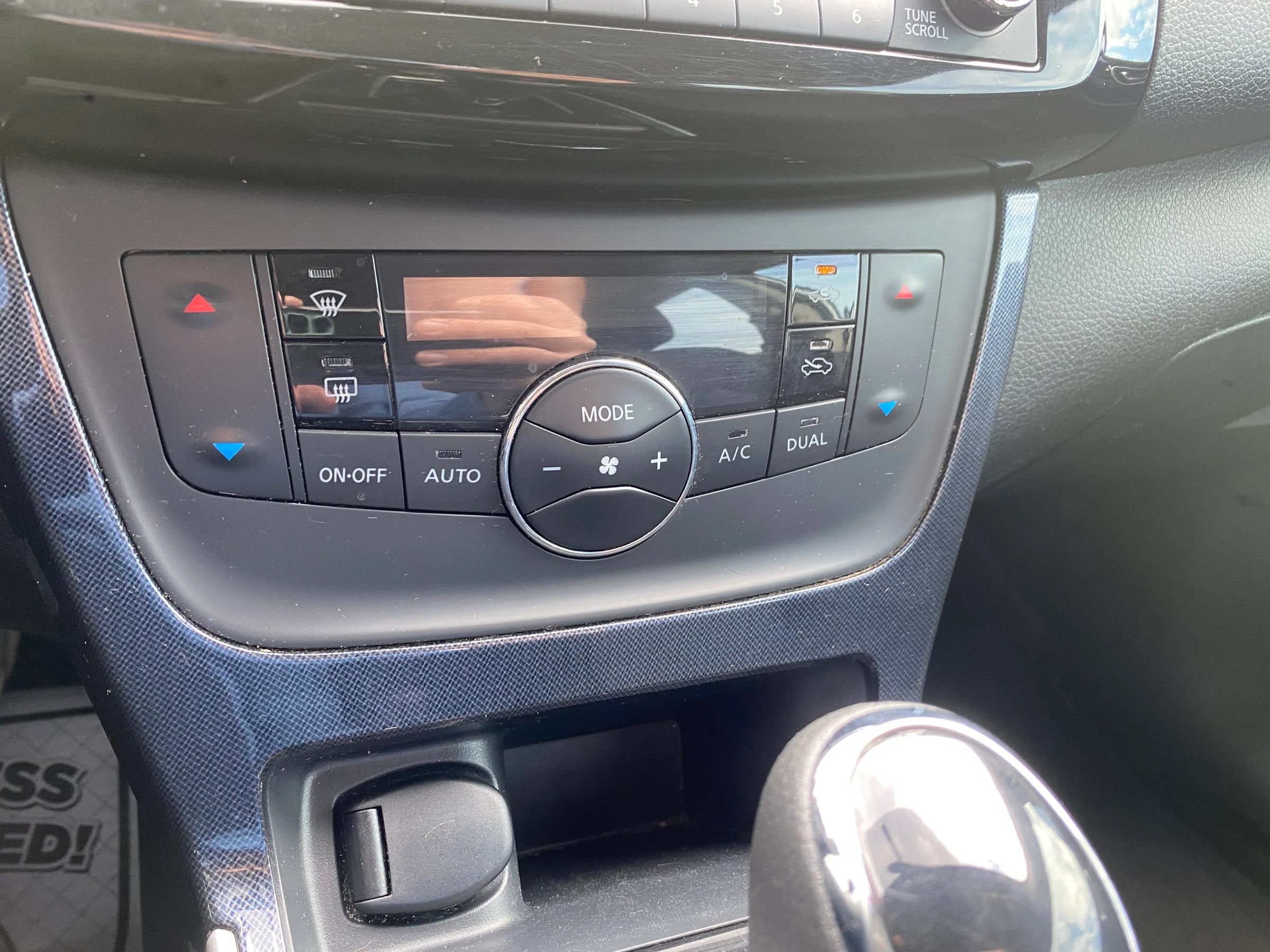 Used 2018 Nissan Sentra SR w/ SR Midnight Edition Package FWD image 20