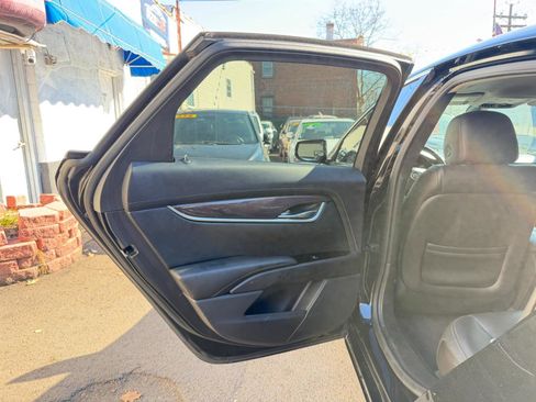 Used 2015 Cadillac XTS Luxury image 29