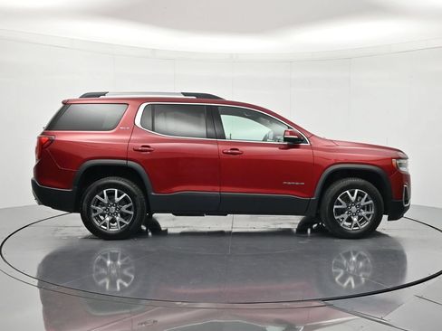 Certified 2023 GMC Acadia SLT FWD image 4