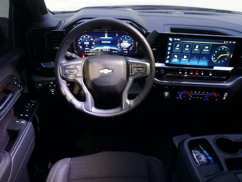 Used 2024 Chevrolet Silverado 1500 LT image 12