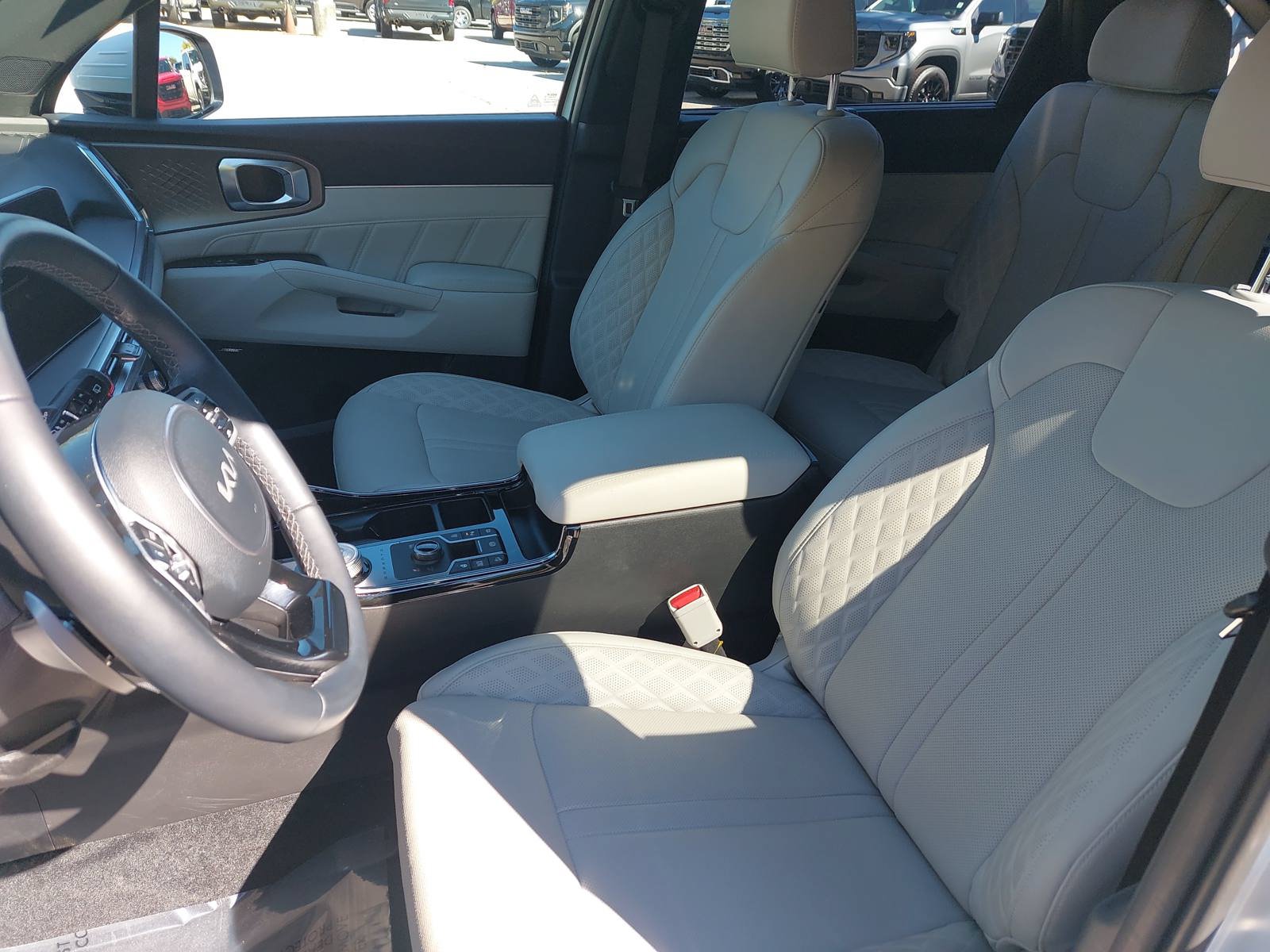 Used 2025 Kia Sorento SX Prestige AWD/4WD image 15