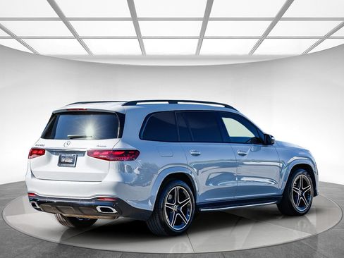 Certified 2024 Mercedes-Benz GLS 450 4MATIC image 4