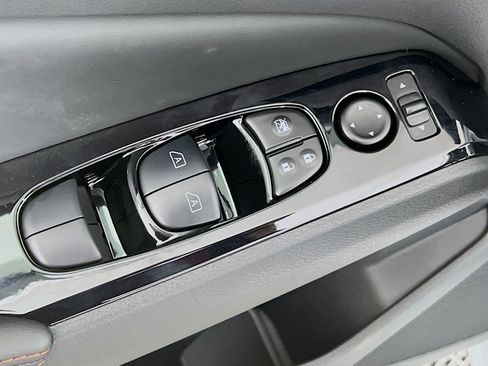 New 2025 Nissan Altima 2.5 SR image 20