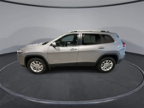 Used 2019 Jeep Cherokee Latitude w/ Cold Weather Group image 5