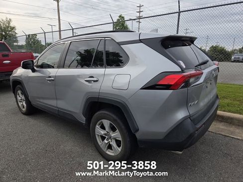 Used 2020 Toyota RAV4 XLE FWD image 6