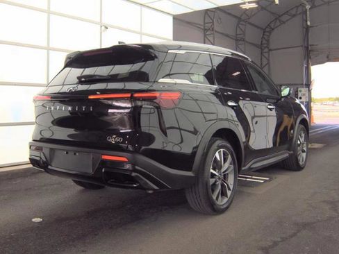 Used 2025 INFINITI QX60 Luxe image 2