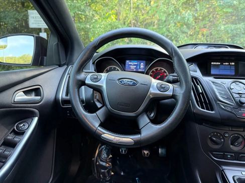 Used 2014 Ford Focus ST image 14