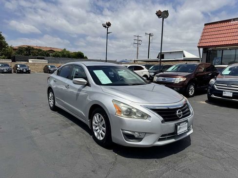 Used 2014 Nissan Altima 2.5 S FWD image 8