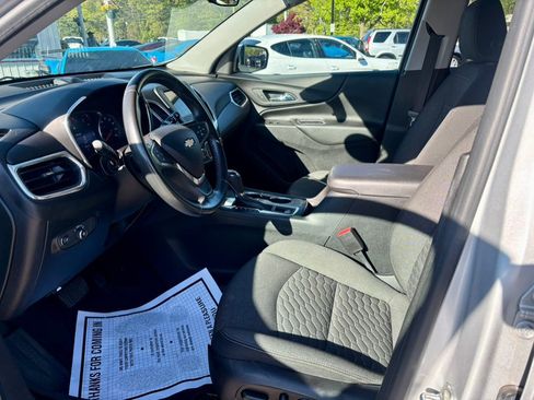 Used 2019 Chevrolet Equinox LT AWD/4WD image 11