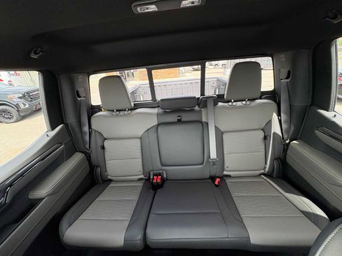 New 2026 Chevrolet Silverado 1500 ZR2 AWD/4WD image 37