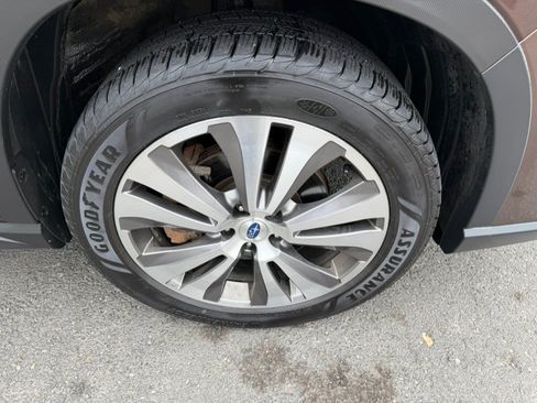 Used 2019 Subaru Ascent Limited AWD/4WD image 14
