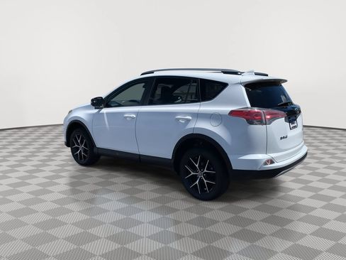 Used 2017 Toyota RAV4 SE AWD/4WD image 5