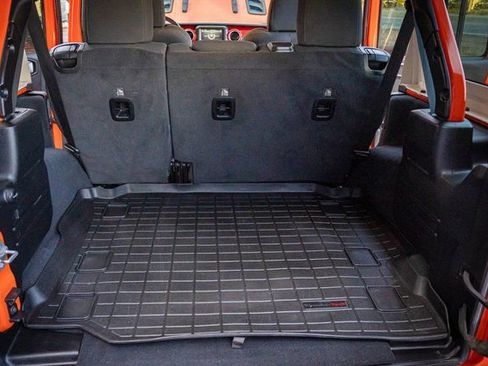 Used 2020 Jeep Wrangler Unlimited Rubicon w/ LED Lighting Group image 31