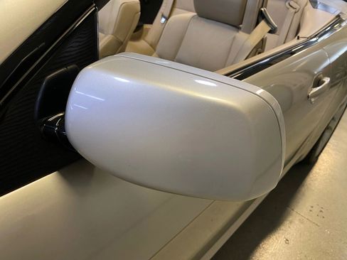 Used 2007 BMW 650i Convertible image 13