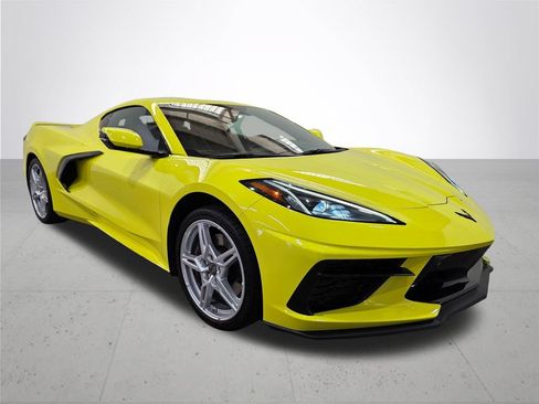 Used 2021 Chevrolet Corvette Stingray Premium Cpe w/ Z51 Performance Package RWD image 7