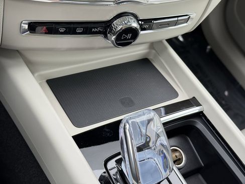 New 2026 Volvo XC60 B5 Ultra w/ Protection Package Premier image 22