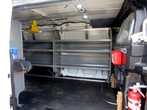 Used 2019 Ford Transit 250 130 Low Roof image 26