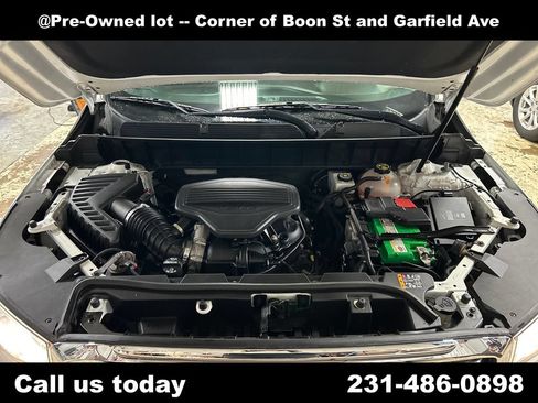 Used 2019 GMC Acadia SLE w/ Driver Alert Package I AWD/4WD image 10