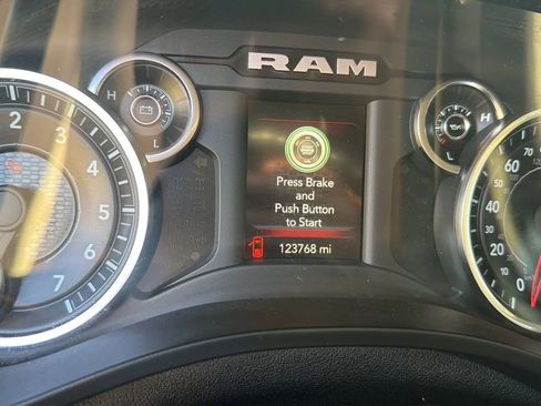 Used 2020 RAM 1500 Big Horn AWD/4WD image 23