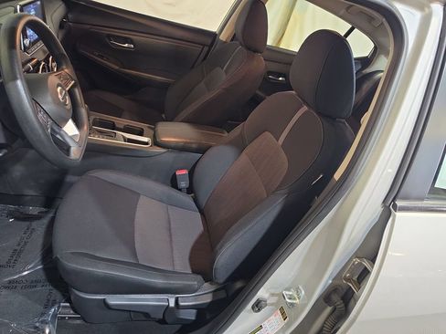 Used 2023 Nissan Sentra SV FWD image 13
