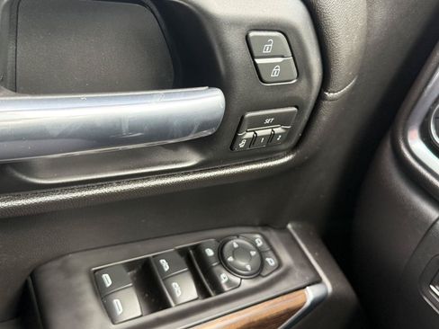 Used 2019 Chevrolet Silverado 1500 High Country AWD/4WD image 26