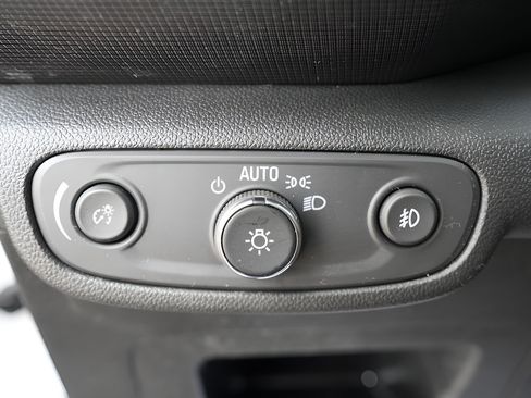Used 2023 Chevrolet TrailBlazer LT FWD image 23